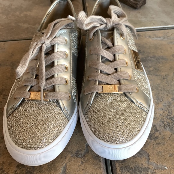 G by Guess sneakers - Picture 3 of 7